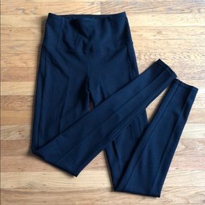 Aritzia Wilfred daria legging pants black small